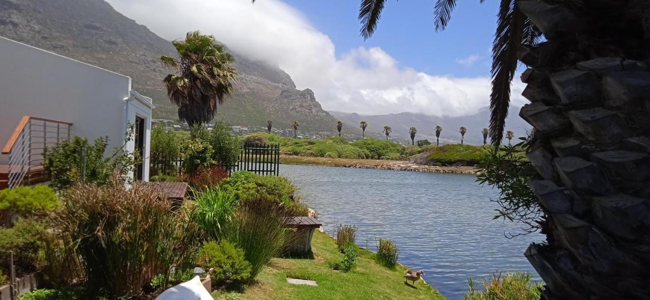 Vlei Cove Guesthouse Kapstaden Exteriör bild