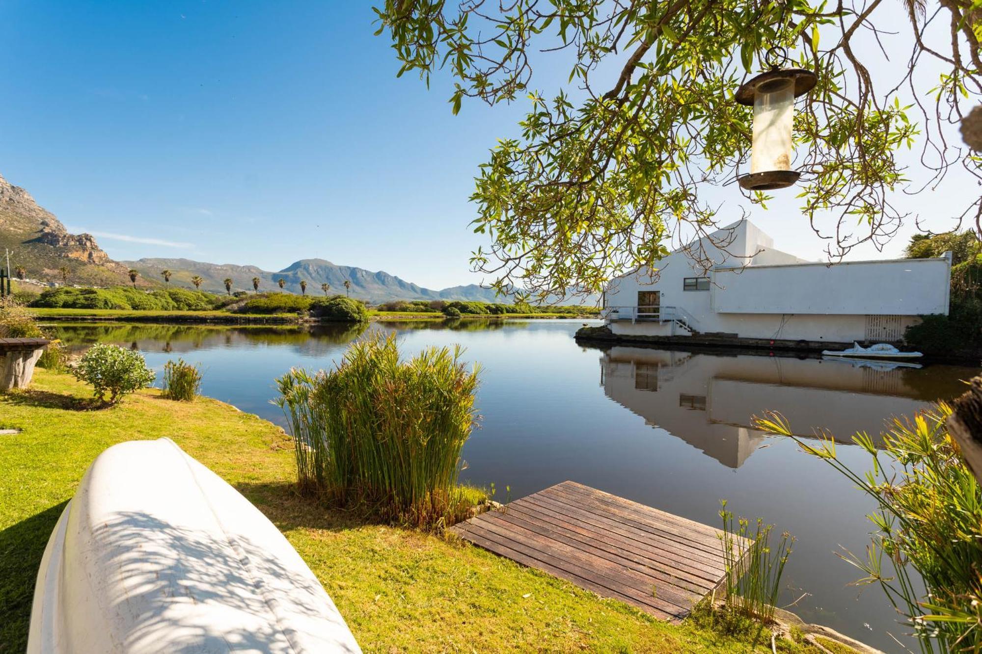 Vlei Cove Guesthouse Kapstaden Exteriör bild